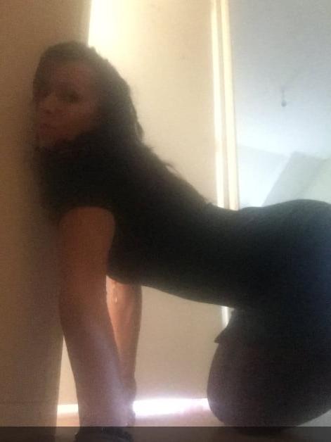 12P Ericka French MILF