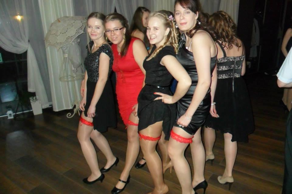25P sexy females in tights pantyhose nylons 32