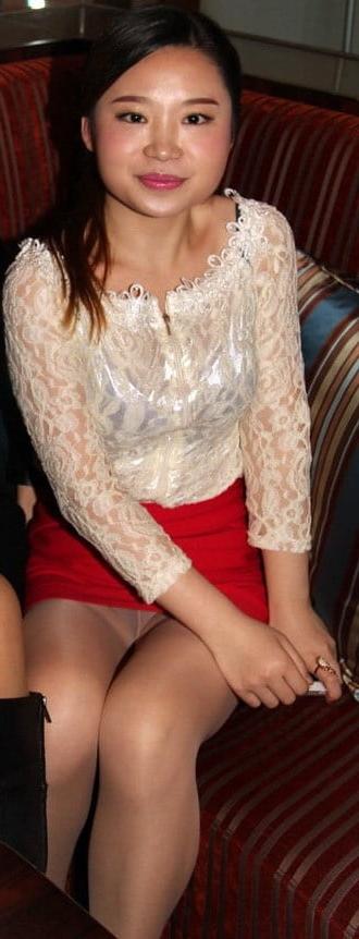 25P Upskirts pantyhose 2
