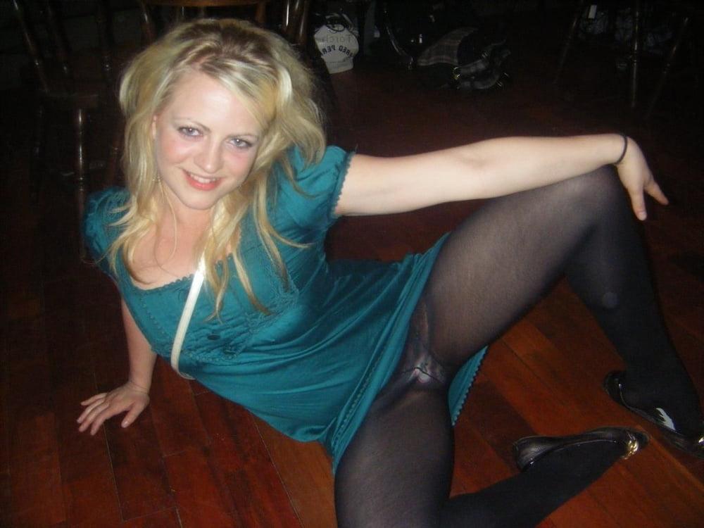 25P Upskirts pantyhose 2