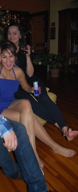 25P sexy females in tights pantyhose nylons 40