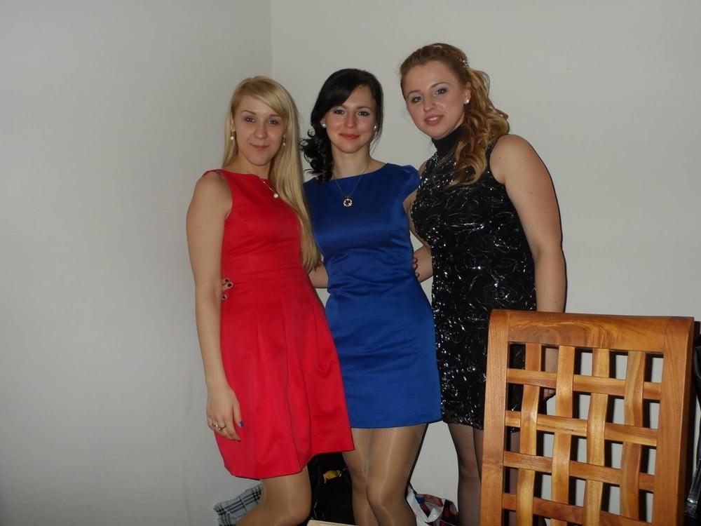 25P sexy females in tights pantyhose nylons 40
