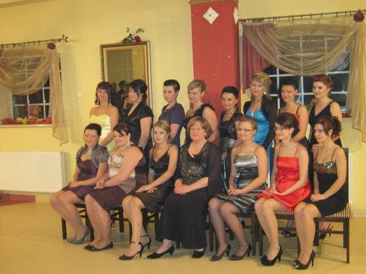 25P sexy females in tights pantyhose nylons 35
