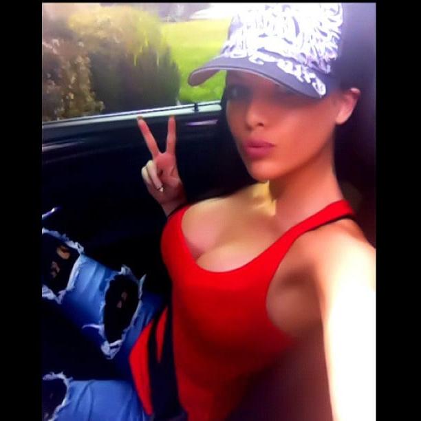 25P Non-Nude Busty Babes 46
