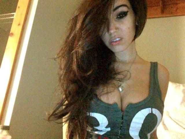 25P Non-Nude Busty Babes 46