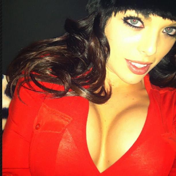 25P Non-Nude Busty Babes 46