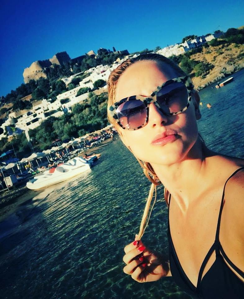 25P Serbian MILFs and Matures vol.132