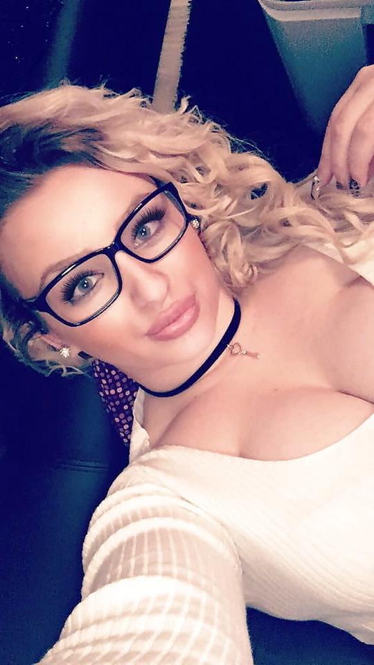 25P Serbian MILFs and Matures vol.132