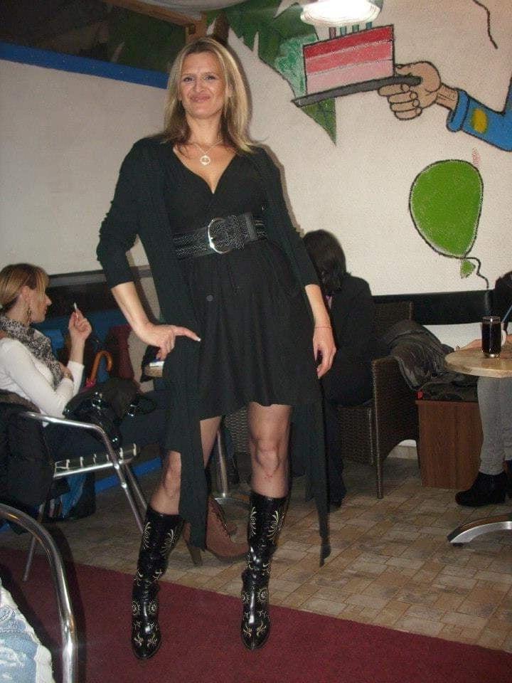 25P Serbian MILFs and Matures vol.132