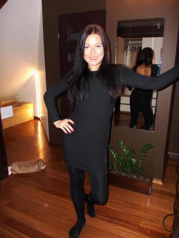 25P sexy females in tights pantyhose nylons 39