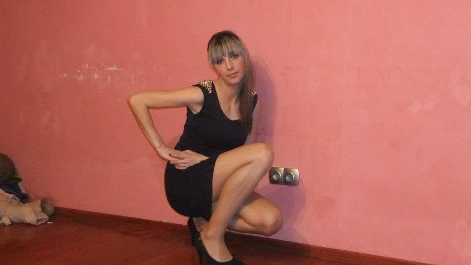 25P sexy females in tights pantyhose nylons 39