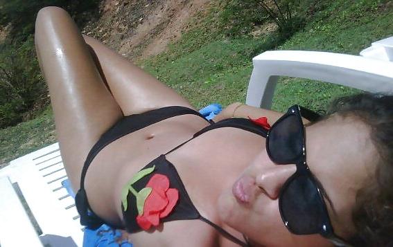 25P HORNY GERMAN BITCHES ON BEACH - COMMENT DIRTY
