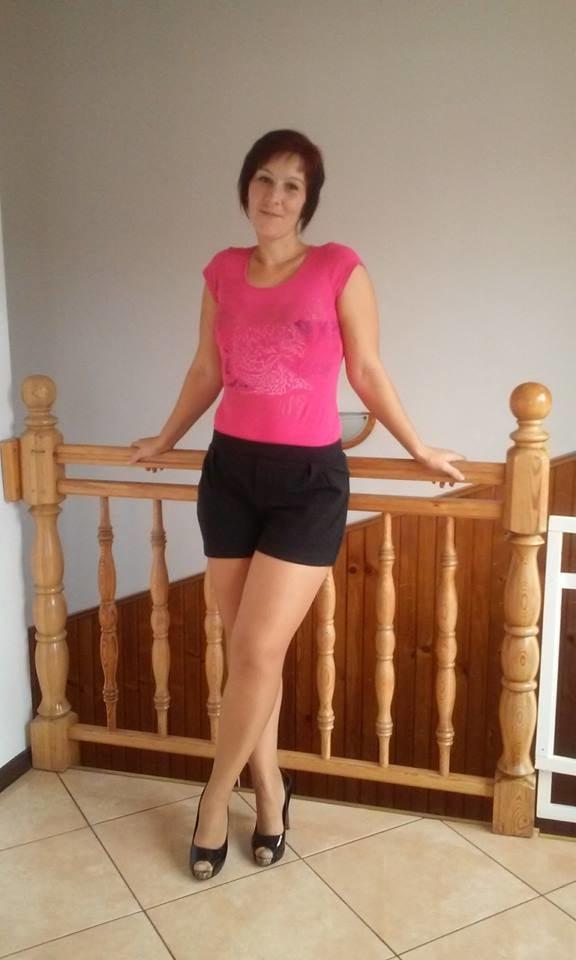 25P sexy females in tights pantyhose nylons 34