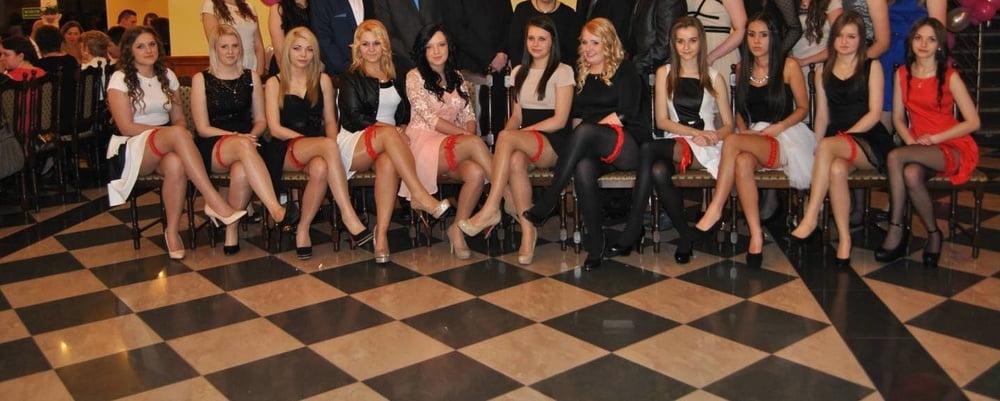 25P sexy females in tights pantyhose nylons 34