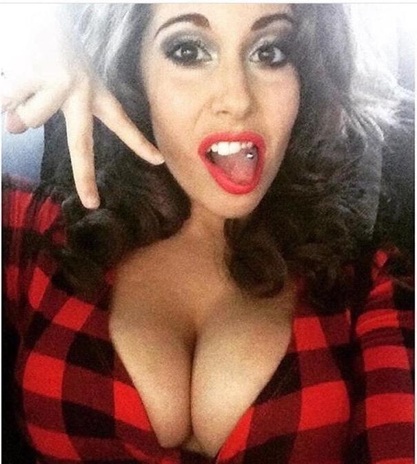 25P Non-Nude Busty Babes 43