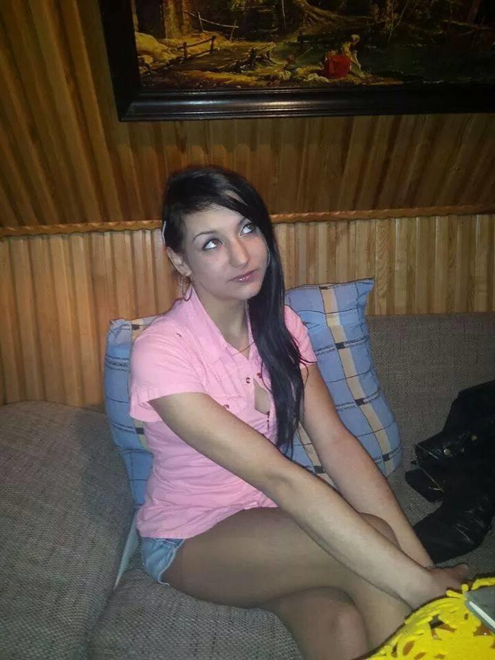 25P sexy females in tights pantyhose nylons 29