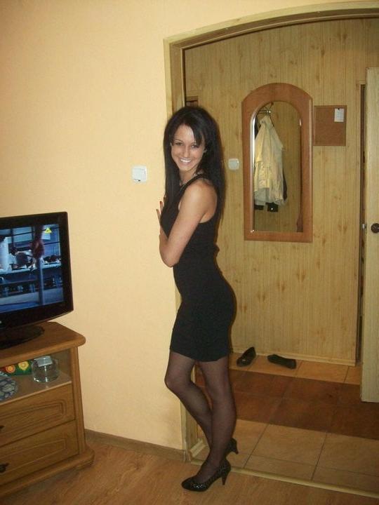 25P sexy females in tights pantyhose nylons 29
