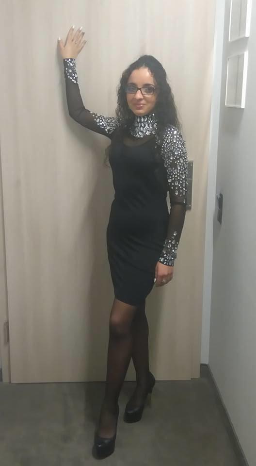 25P sexy females in tights pantyhose nylons 29