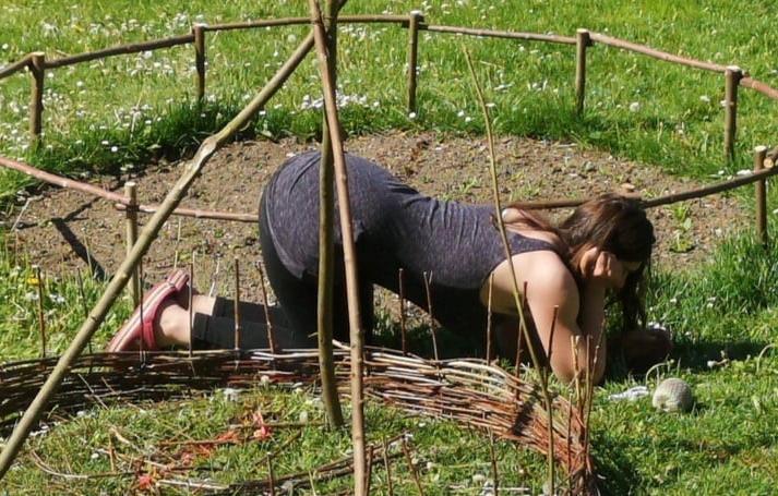 11P LAURA 32 Y FRENCH WHORE FROM AMIENS