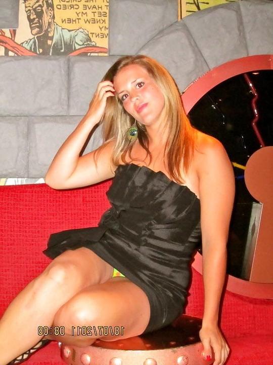 25P Upskirts pantyhose 3