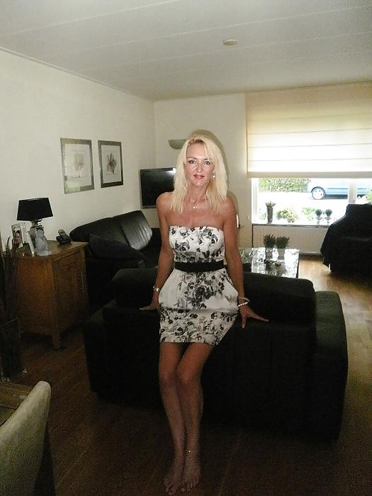 23P My friends sexy and old dirty mom comments please