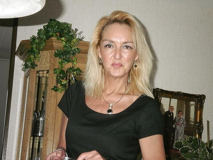 23P My friends sexy and old dirty mom comments please