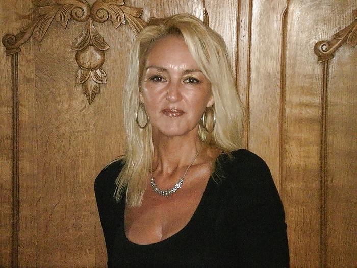 23P My friends sexy and old dirty mom comments please