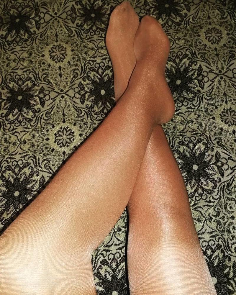 25P shiny847 IG Pantyhose Girl