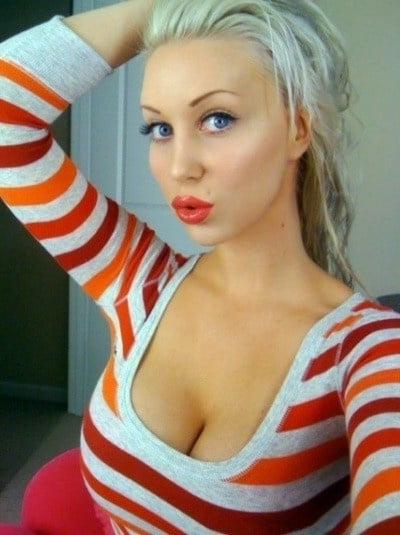 25P Non-Nude Busty Babes 51