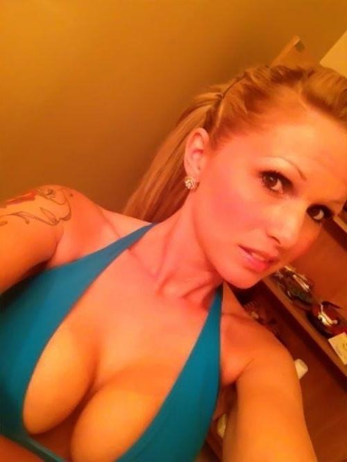 25P Non-Nude Busty Babes 54