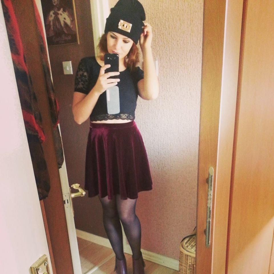 25P sexy females in tights pantyhose nylons 27