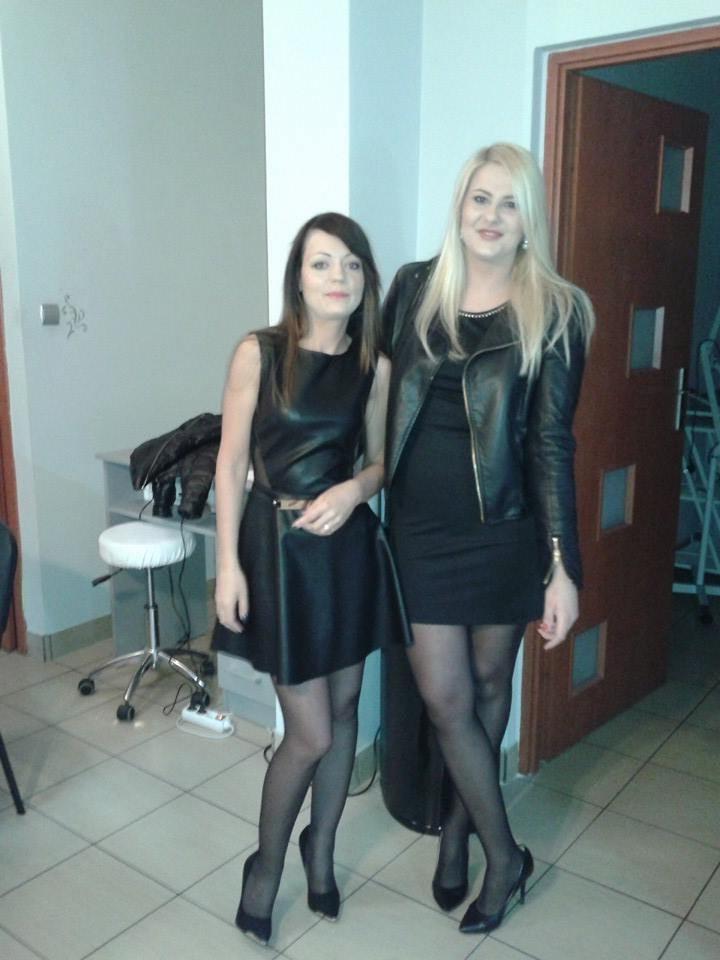 25P sexy females in tights pantyhose nylons 30