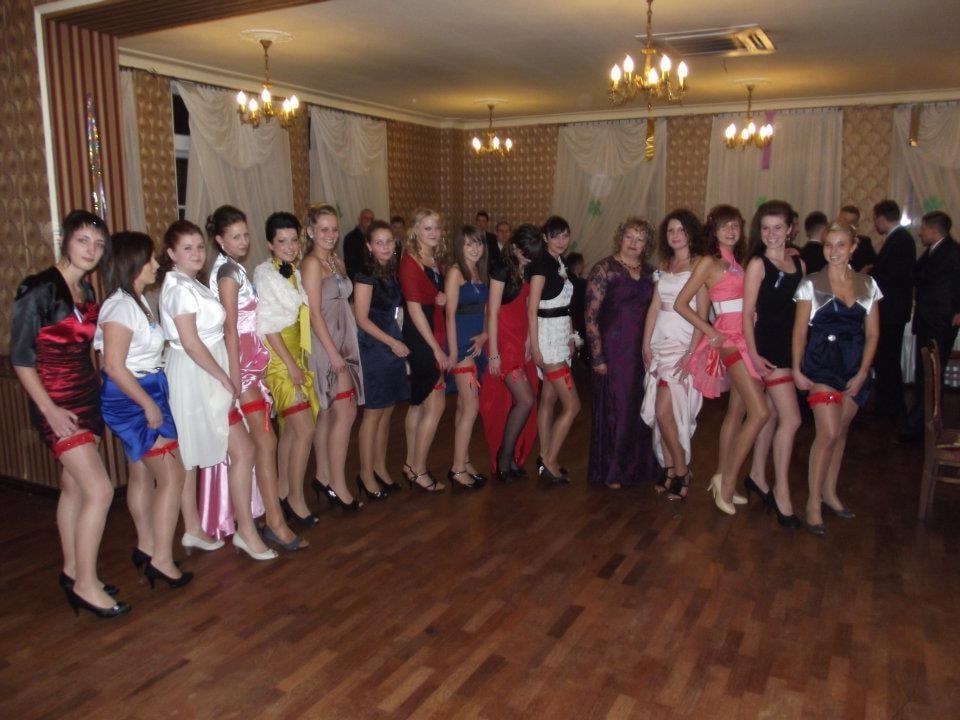 25P sexy females in tights pantyhose nylons 30
