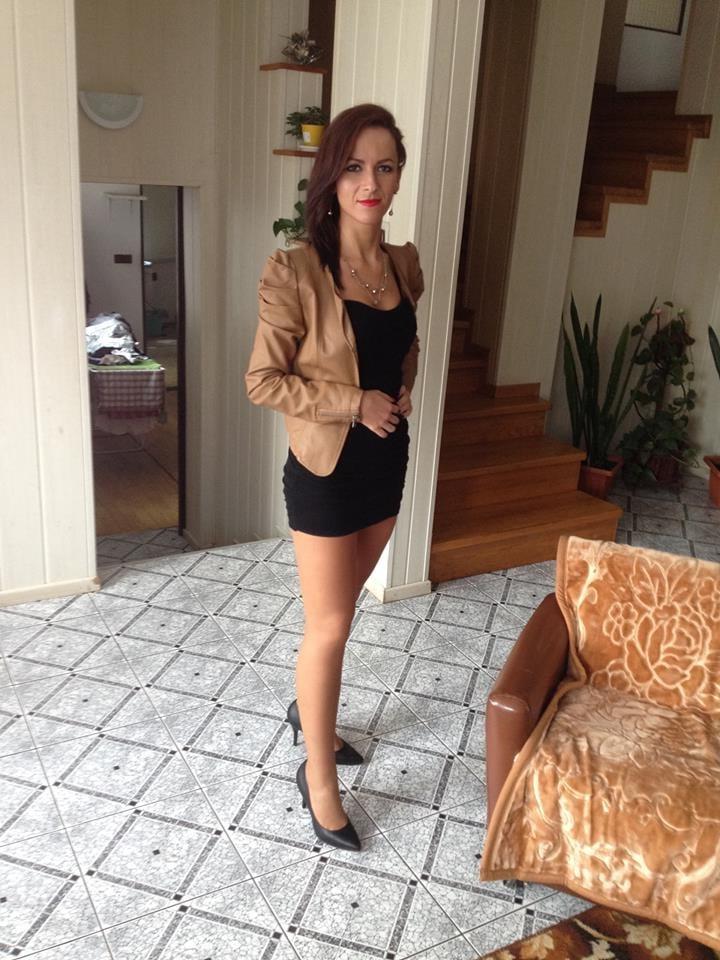 25P sexy females in tights pantyhose nylons 30