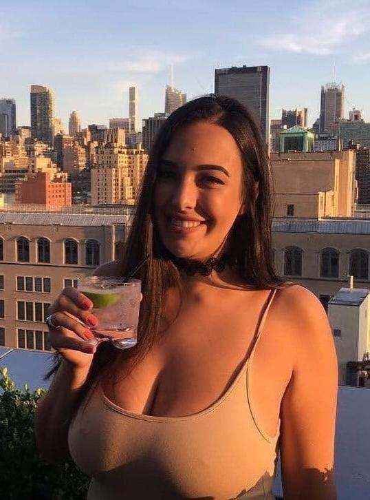 25P Non-Nude Busty Babes 37
