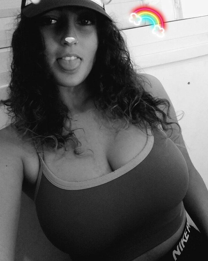 25P Non-Nude Busty Babes 40