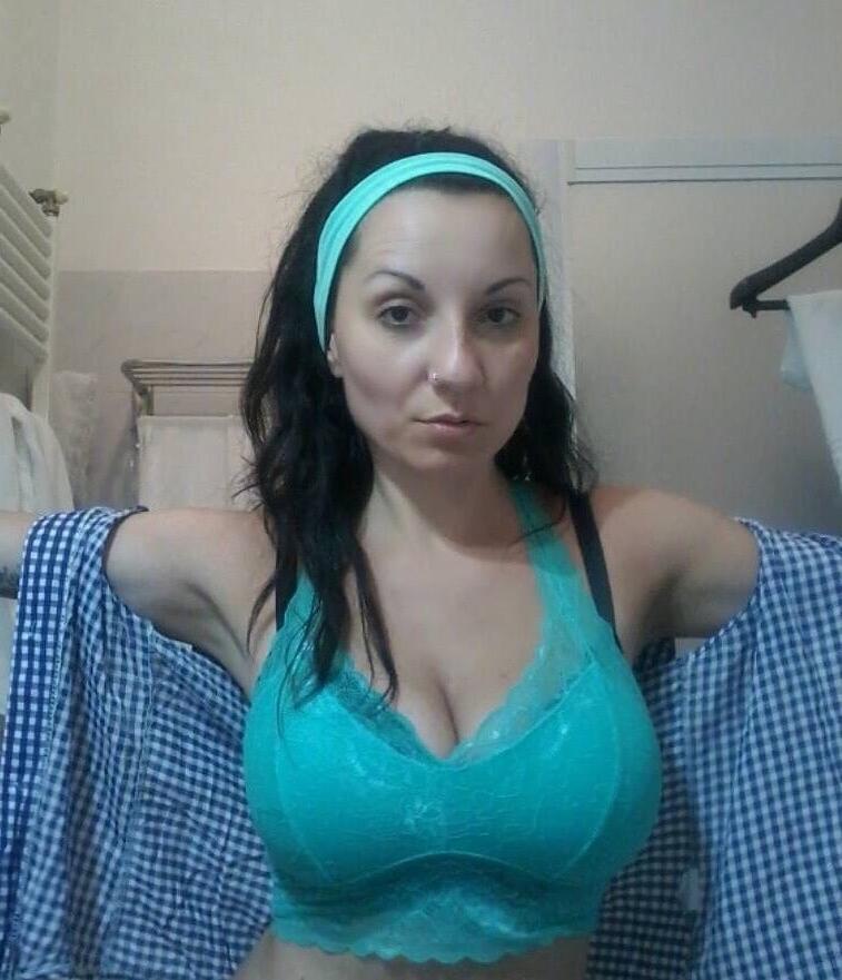 25P Non-Nude Busty Babes 35