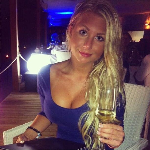 25P Non-Nude Busty Babes 64