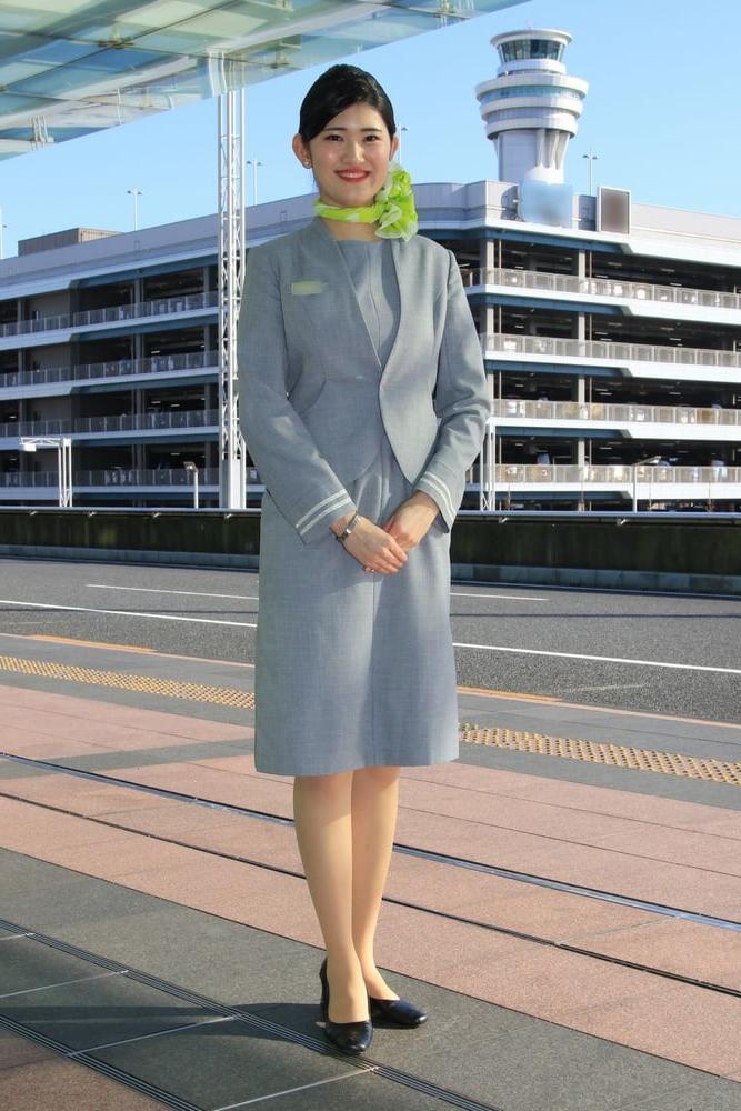 25P Asian Flight Attendants in Pantyhose Part 1