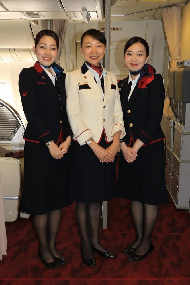 25P Asian Flight Attendants in Pantyhose Part 1