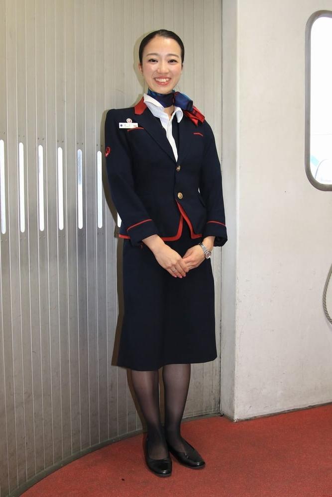 25P Asian Flight Attendants in Pantyhose Part 1