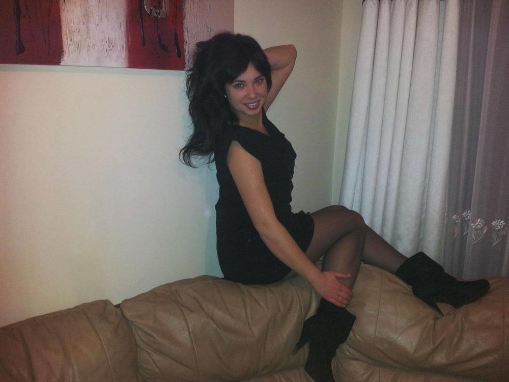 25P sexy females in tights pantyhose nylons 28