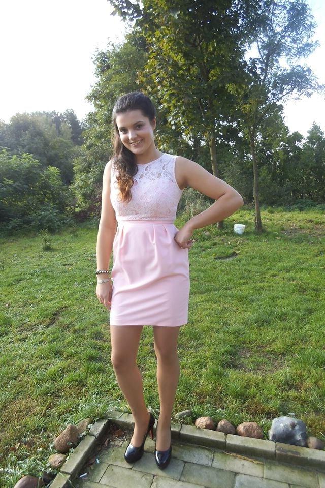 25P sexy females in tights pantyhose nylons 28