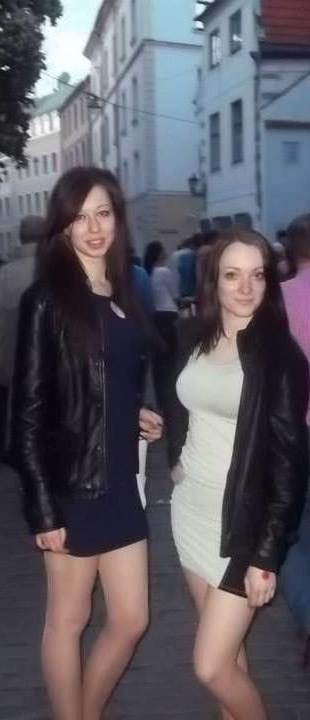 25P sexy females in tights pantyhose nylons 28