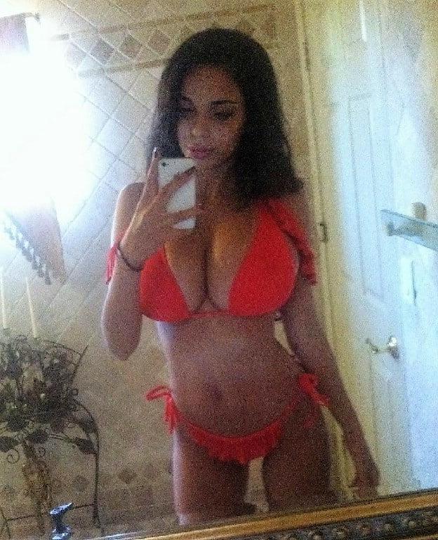 25P Non-Nude Busty Babes 22