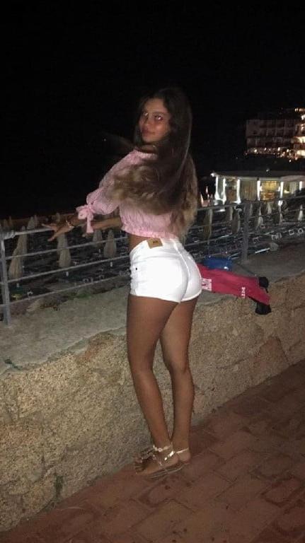 25P Non-Nude Busty Babes 22