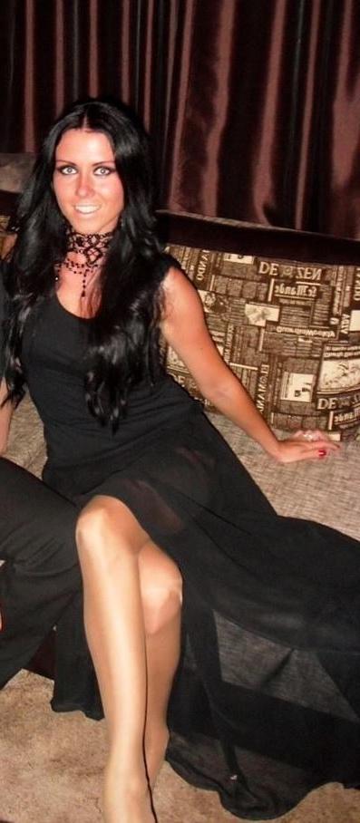 25P sexy females in tights pantyhose nylons 26
