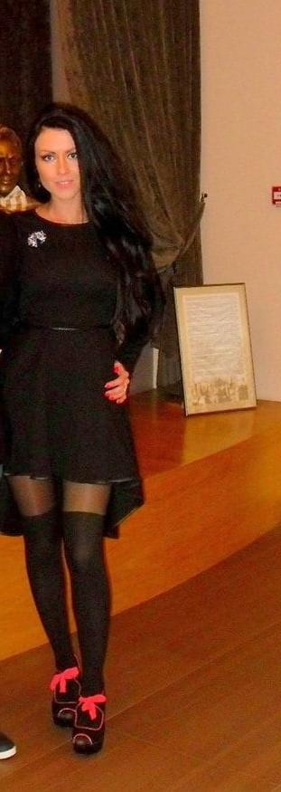 25P sexy females in tights pantyhose nylons 26