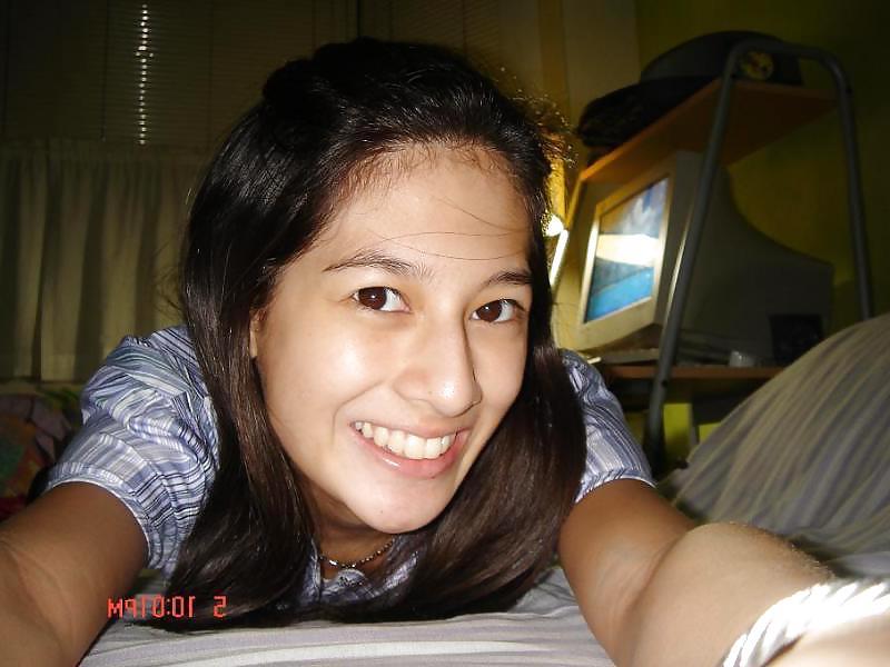 8P EXGF REVENGE - Horny Little Slut Smile & Spread
