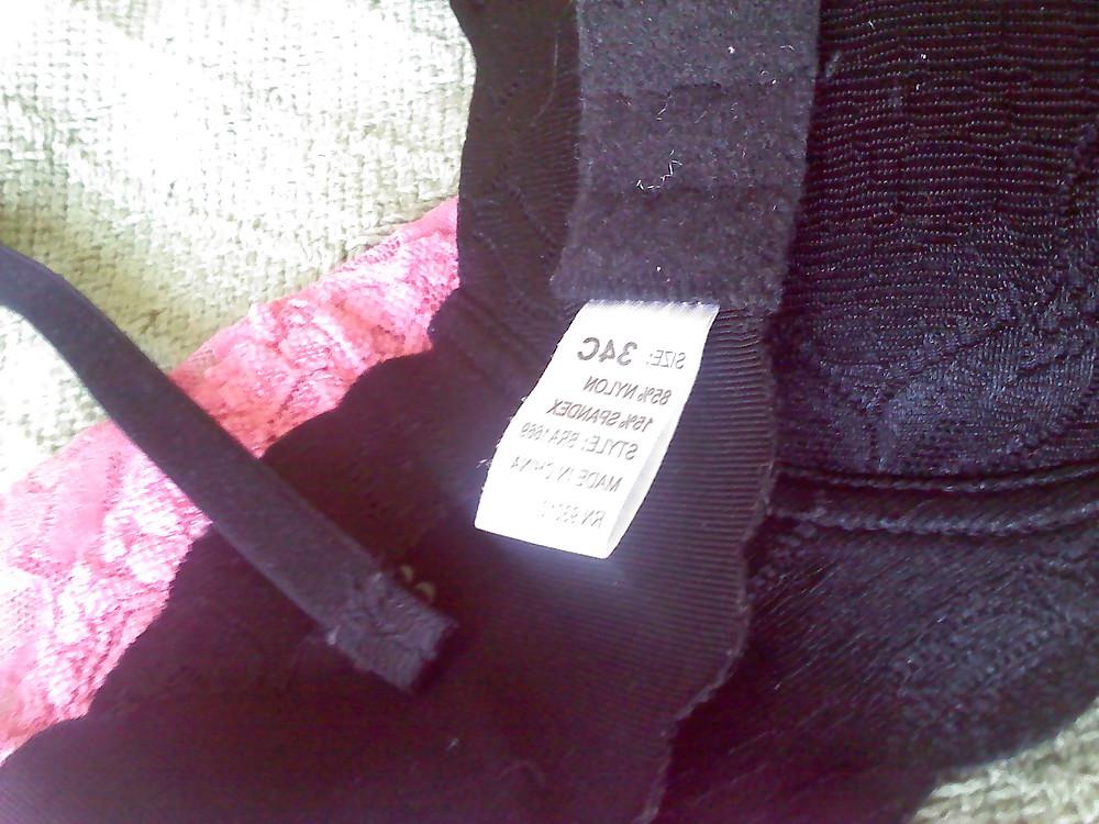 25P Got her dirty panties